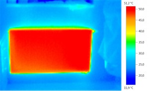 Zavzdušněný radiátor ústředního topení není, pohled termokamery